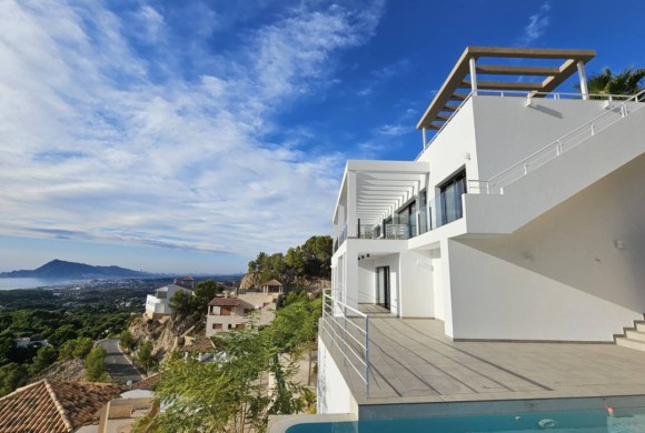 Villa for sale in Altea