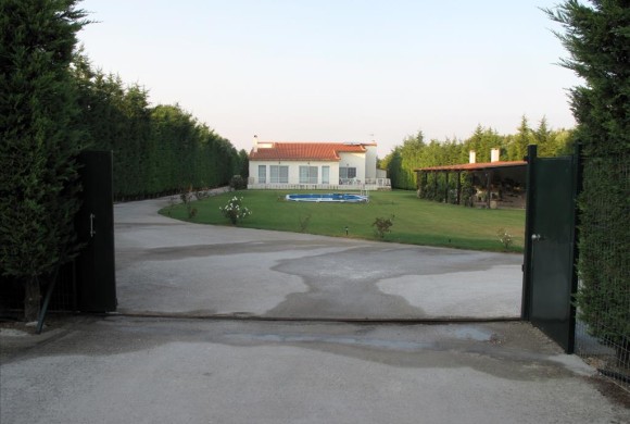 House for sale in East