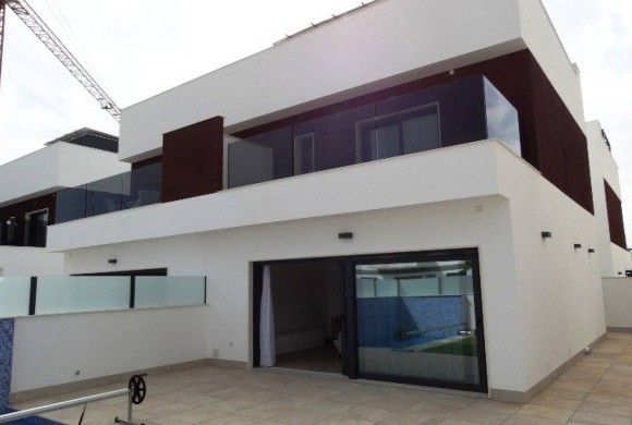 Villa for sale in Pilar de la Horadada