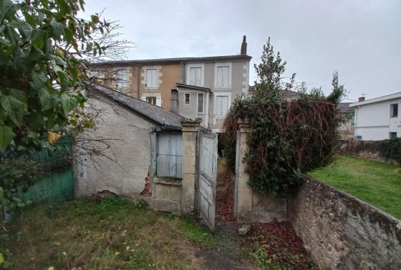 Villa for sale in Aquitaine