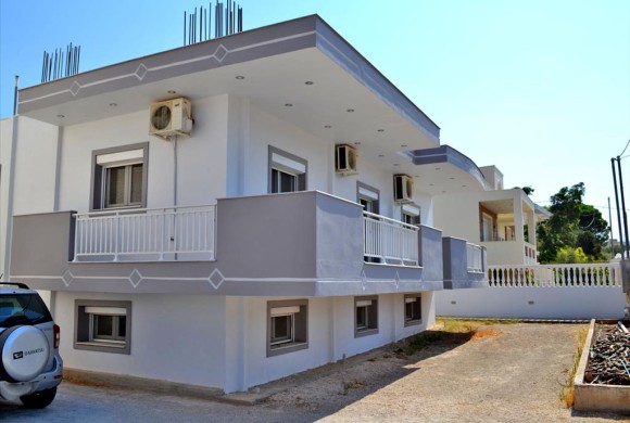 Complex for sale in Corinthia