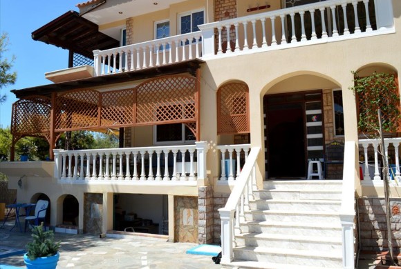 Villa for sale in South