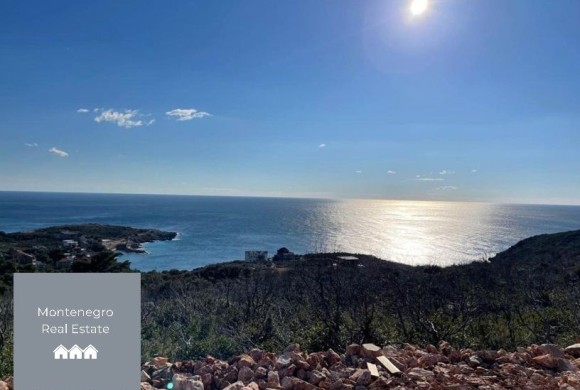 Plot for sale in Montenegro