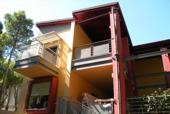 House for sale in West