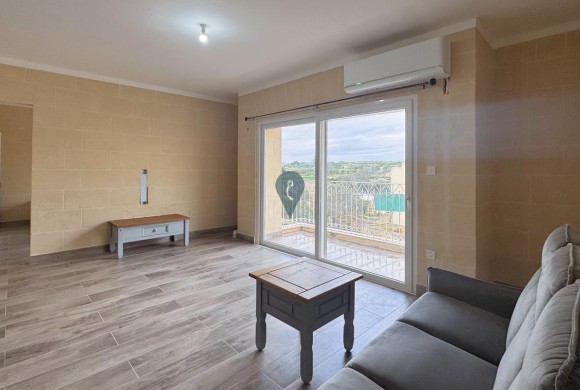 Apartment for sale in Ghajnsielem