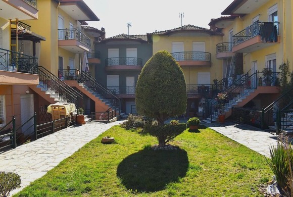 Townhouse for sale in Suburbs