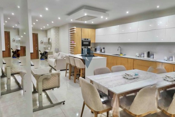 Townhouse for sale in Birzebbuga