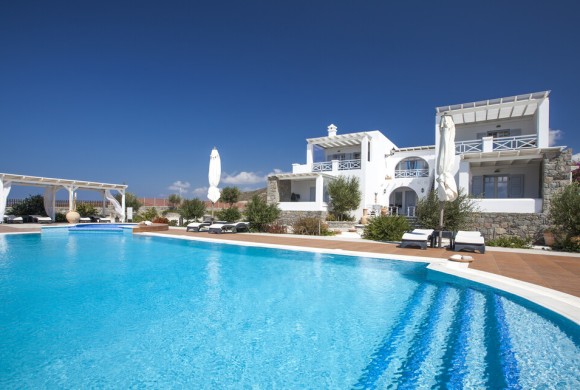 Hotel for sale in Cyclades