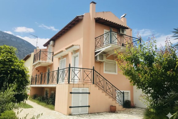 House for sale in Peloponnese