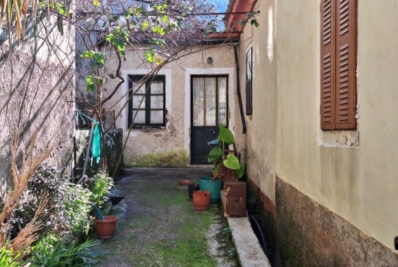 Townhouse for sale in Corfu Prefecture
