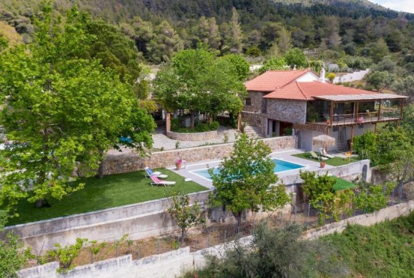 House for sale in Evia