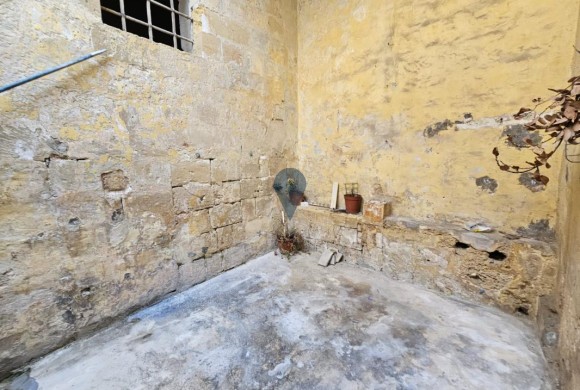 House for sale in Zebbug