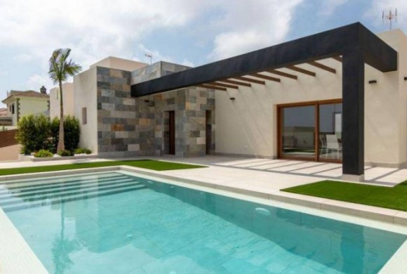 Villa for sale in Torrevieja
