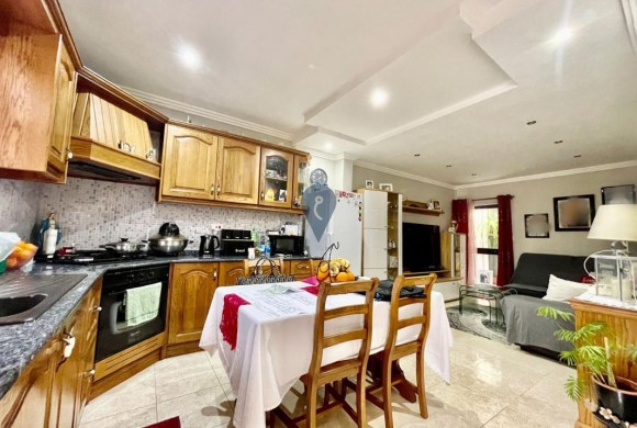 Townhouse for sale in Pembroke
