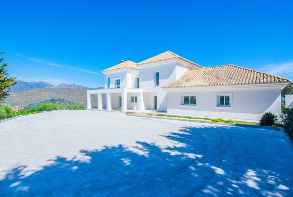 Villa for sale in Marbella