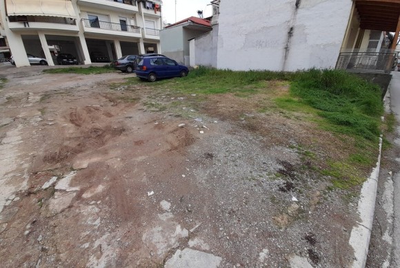 Land for sale in Suburbs