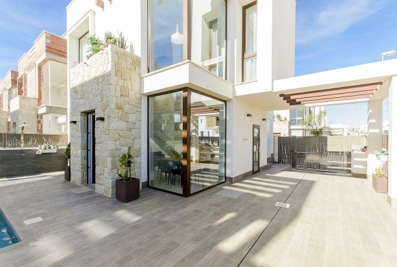 Villa for sale in Almería