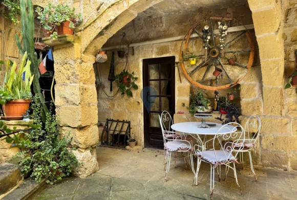 House for sale in San Lawrenz