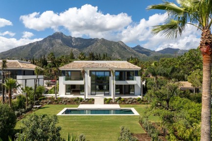 Villa for sale in 