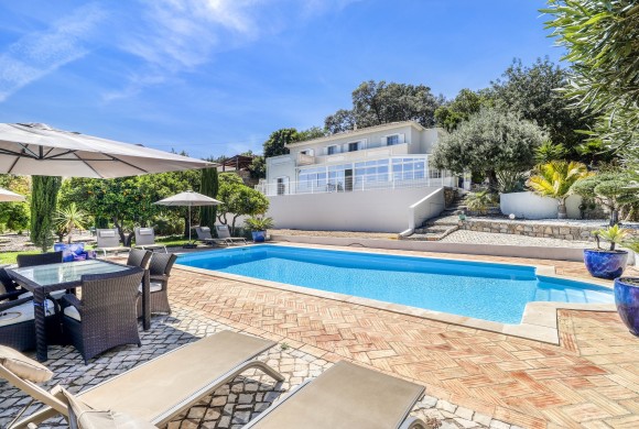 Villa for sale in East algarve
