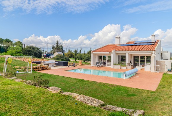 Villa for sale in Lagos