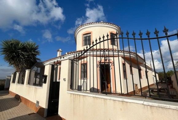 Villa for sale in Murcia