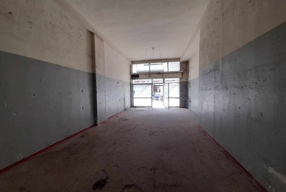 Commercial property for sale in Municipality