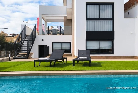 Townhouse for sale in Alicante