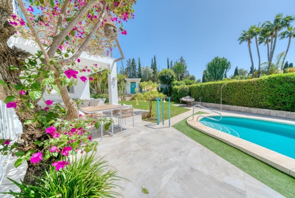 Villa for sale in El Rosario