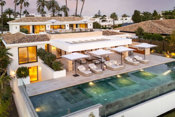 Villa for sale in Aloha