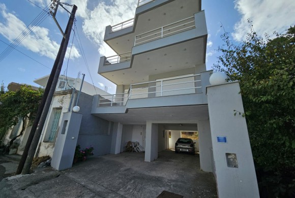 Townhouse for sale in Lasithi Prefecture