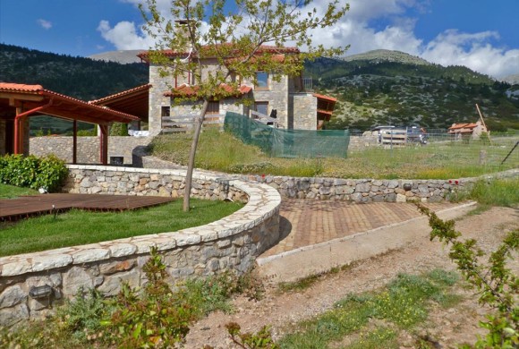 Townhouse for sale in Boeotia