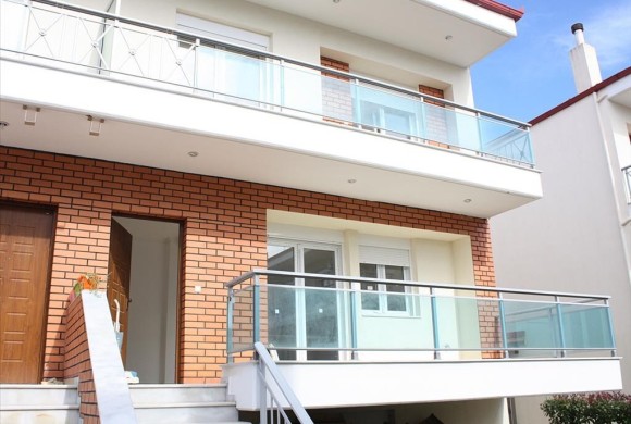 Townhouse for sale in Suburbs