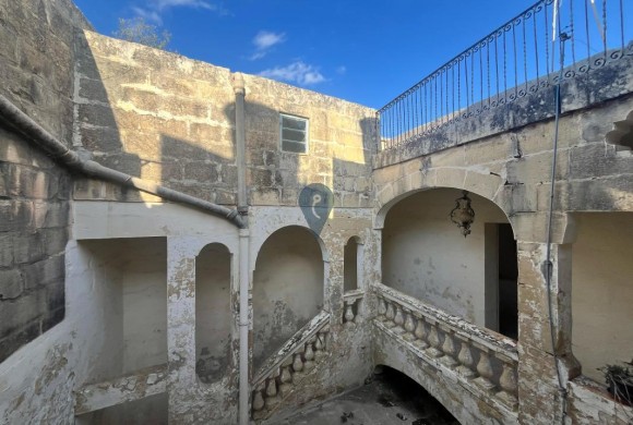 House for sale in Zebbug