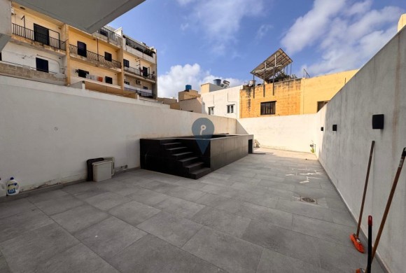 Townhouse for sale in Fgura