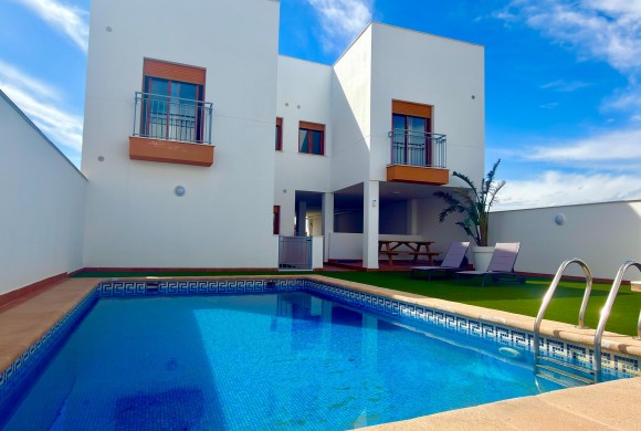 Apartment for sale in Villaricos