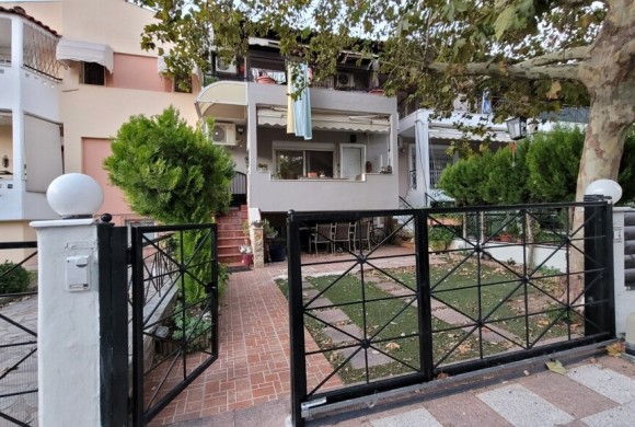 Townhouse for sale in Suburbs
