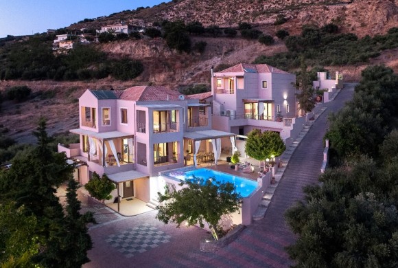 Villa for sale in Heraklion Prefecture