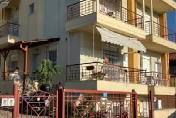 Townhouse for sale in Suburbs