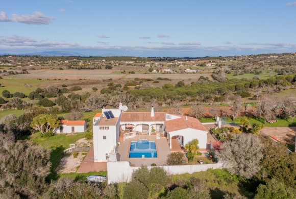 Villa for sale in Lagos