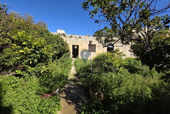 Townhouse for sale in Zebbug