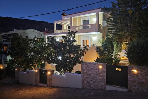 Villa for sale in Rest of Attica