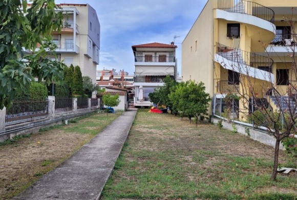 Townhouse for sale in Suburbs