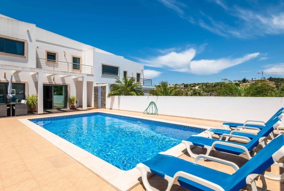Villa for sale in Central algarve