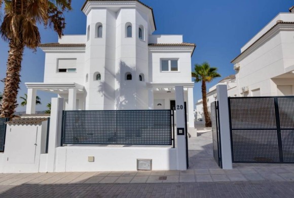 Villa for sale in San Fulgencio