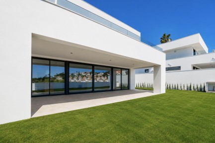 Villa for sale in