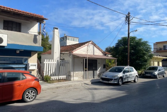 House for sale in Suburbs