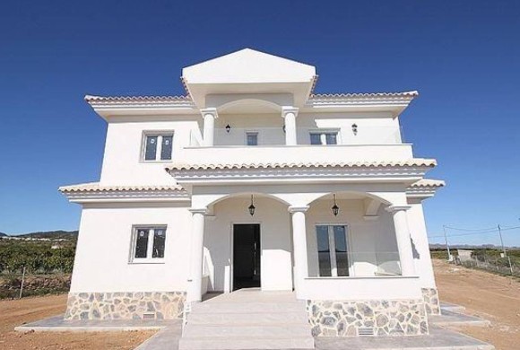 Villa for sale in Pinoso