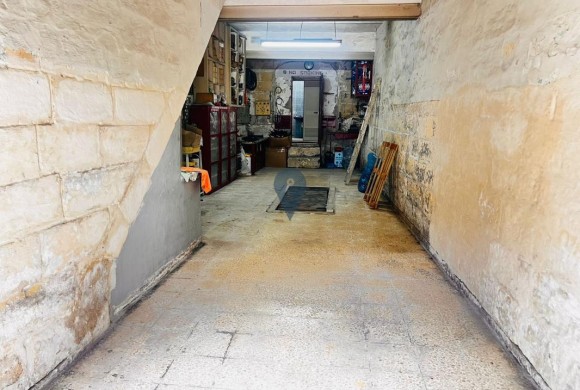Shop / Business for sale in Marsa