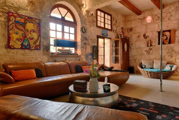 Townhouse for sale in Manikata